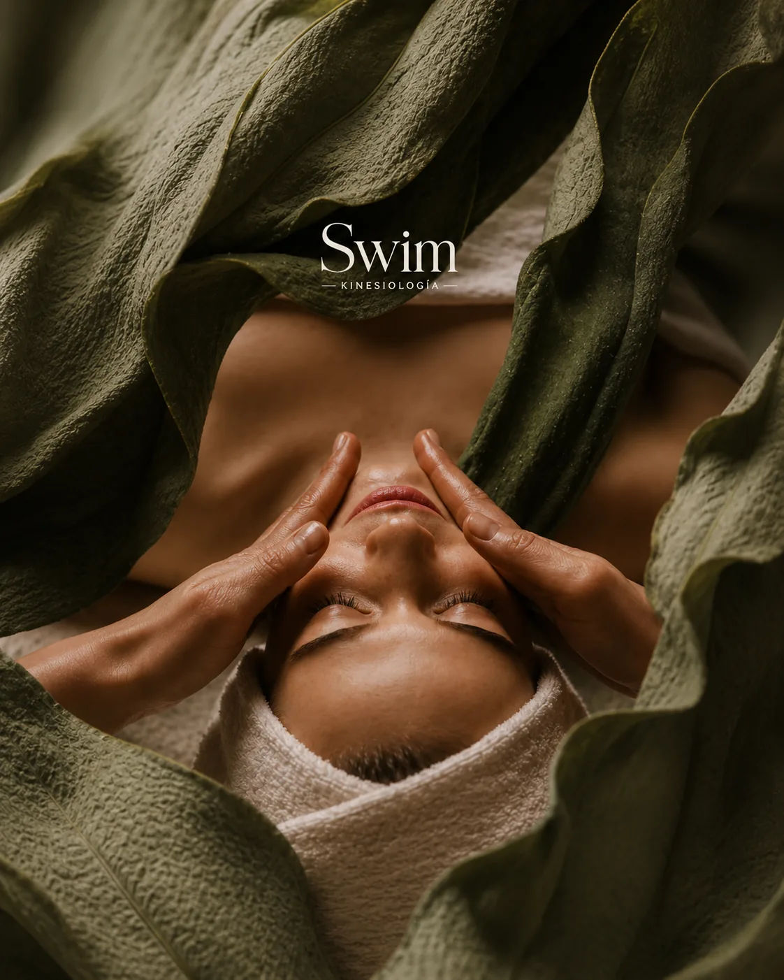 Sesión de tratamiento facial en SWIM Centro Kinesiológico Integral